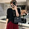 Elegante suéter de gola redonda para mulheres, nova coleção outono/inverno 2025, blusa de tricô estilo coreano com mangas compridas e design vazado