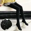 Meias finas cor nude para afinar, espessadas e forradas com fleece para aquecer, um item essencial para conseguir um look de pernas à mostra, meias térmicas versáteis e uma calça-collant inteira com pés.