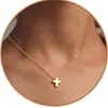Colar Popular da Amazon com Pingente de Cruz Simples e Moderno Corrente Fina Versátil para o Dia a Dia Acessório para a Clavícula