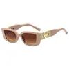 Gafas de Sol Rectangulares Pequeñas de Marco Retro Europeas y Americanas para Hombres Sesión de Fotos Callejera Moda Transfronteriza de Alto Nivel Gafas de Sol Ojo de Gato para Mujeres