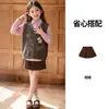 Conjunto de roupa para meninas 2026 novo estiloso doce roupas infantis para primavera e outono conjunto de colete e camisa estilo coreano