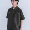 Camisa Polo de Verão Novo Estilo com Meio Zíper Manga Curta Masculina Gola Lapela Camiseta Marca Tendência Retro Americana Camiseta Funcional para Trabalho