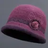 Chapéu de Inverno Feminino 2026 Novo Estilo Chapéu Balde de Proteção contra Frio Chapéu Quente de Mãe Meia-idade e Idosos Chapéu de Lã Tricotado Espessado com Veludo