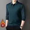 Camiseta de dos piezas falsa con forro polar de invierno para hombre, engrosada y cálida, con cuello camisero, base a rayas para hombres de mediana edad