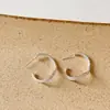 Brincos de Luxo Leve, Requintados, Estilo Nicho, High-End, Estilo Minimalista para Mulheres, Pequenos, Simples, Modernos, Brincos Irregulares Torcidos