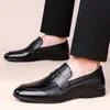 Sapatos Masculinos de Couro com Solas Macias, Mocassins Leves e Versáteis, Tendência Nova Estilo Coreano Outono 2025 Sapatos Slip-On Preguiçosos Bean