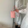 Bolsas Populares de Este Año para Mujer 2026 Nueva Moda Tendencia Casual Versátil Bolso Cubo Hombro Único Cruzado Bolsita para Teléfono Móvil