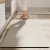Exportação Transfronteiriça de Tapetes de Chão para Cozinha de Terra de Diatomáceas, Design Floral Moderno e Simples, Absorventes de Água e Óleo, Tapetes Antiderrapantes para Uso Doméstico, Disponível para Atacado