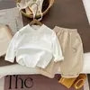 Cardigan Suéter Infantil para Meninos e Meninas Outono Cor Sólida Malha Bordada Casaco Outono/Inverno Conjunto de Três Peças