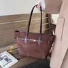 2026 Nueva Bolsa de Hombro Tote Retro de Gran Capacidad de Moda para Mujer, Elegante y con Estilo, Versátil para Uso Casual y de Nicho