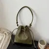 Bolso tejido de gran capacidad para mujer, nuevo bolso de moda 2026 para ir al trabajo, hombro, axila, bolso de mano simple, bolsa tote