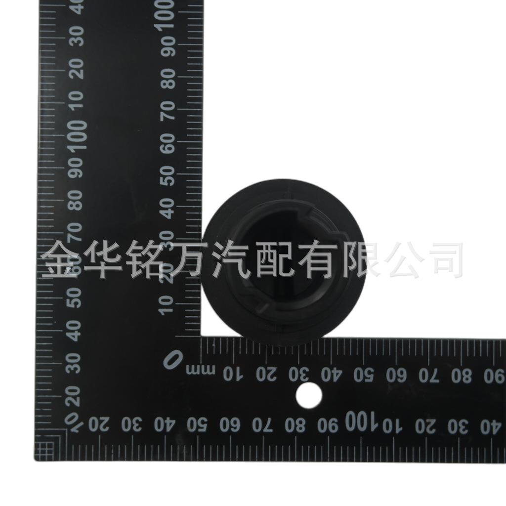 64、5302221AA吉普大切诺基机油盖 (8).png