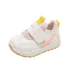 Sapatos para Bebê e Criança Pequena Estilo Novo Primavera e Outono Sapatos para Bebê com Solado Macio para Meninas e Meninos Sapatos Esportivos Funcionais Respiráveis Fofos Sapatos Individuais