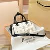 Bolsa Almofada para Mulheres 2024 Novo Estilo Estampada Moda Nome Famoso Versátil Textura High-End Mão Ombro Transversal Bolsa Pequena