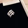 Brinco de pressão de ouro 18k banhado a ouro real com zircônia em formato de cruz para mulheres sem furo na orelha, brinco de pressão de osso da orelha de luxo leve de alta qualidade, brincos requintados para mulheres