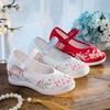 Qingfeng Primavera/Verão Novo Estilo Sapatos de Tecido Old Beijing Femininos com Bico Redondo e Salto Escondido, Combinando Sapatos Bordados Chineses com Salto Plataforma Hanfu
