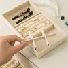 Bandeja de Terciopelo Beige para Joyas, Anillos, Pulseras, Collares y Pulseras de Hilo con Compartimentos de Almacenamiento en Colores Cálidos