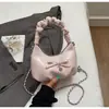 Bolso Minimalista de Nicho Estilo Coreano 2026 Nuevo Bolso Cruzado de Otoño Bolso de Mano Exquisito Bolso Tote Pequeño de Moda de Alto Valor