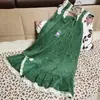 O Jinmu Liangpin Grande Estilo Jardim Fresco Renda Dupla Tamanho Grande Toalha de Banho Vestido Toalha Envolto no Peito Velcro Roupão de Banho