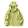 Chaqueta softshell para exteriores, unisex, a prueba de viento, resistente al agua, resistente a los arañazos, duradera, con un forro fino de forro polar para abrigar, adecuada para otoño e invierno, con capucha y elegante