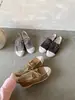 Primavera 2026 Nuevo Estilo Mocasines de Piel Genuina con Cadena Metálica Punta Redonda con Cordones Piel de Vaca de Primera Capa Zapatos Casuales Mocasines de Suela Plana