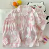 Atacado transfronteiriço de novo conjunto de pijama feminino de três peças: cardigã, blusa de manga curta, calça comprida, shorts, conjunto de pijama com estampa do gato KT