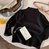 Otoño 2026 Nuevo Estilo Coreano Camiseta Base Multicolor de un Solo Hombro para Niños y Niñas, Elástica, Amigable con la Piel, Top de Color Sólido