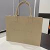 Bolsas de fieltro estilo nuevo 2026 al por mayor, bolsos de mano para mujer, bolsos de fieltro de un solo hombro, bolsos de tote de fieltro de gran capacidad, fabricante
