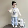 Conjunto de loungewear infantil com forro de fleece, nova coleção outono/inverno 2026, pijamas de inverno espessos para crianças, roupas de inverno para bebês