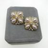 Pendientes de moda retro europeos y americanos de aleación chapada en oro, pendientes vintage de la serie Perla sin agujeros para las orejas para mujer.