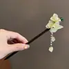 Estilo Nacional Madeira Elegante Grampo de Cabelo Estilo Antigo Grampo de Cabelo Hanfu Jardim de Osmanthus Gardênia Flor de Ameixa Disco Borboleta Acessório de Cabeça Franja Lateral