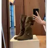 Botas de cano alto plissadas, moda nova, com fivela de cinto, bico redondo afinador, estilo elegante de cavaleiro, botas francesas de outono e inverno para mulheres 2026