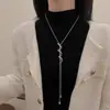 Colar de Cobra da Moda Design de Nicho de Alta Qualidade Corrente de Lã Luxo Leve Versátil Pingente Exquisito Pingente para Roupas Femininas