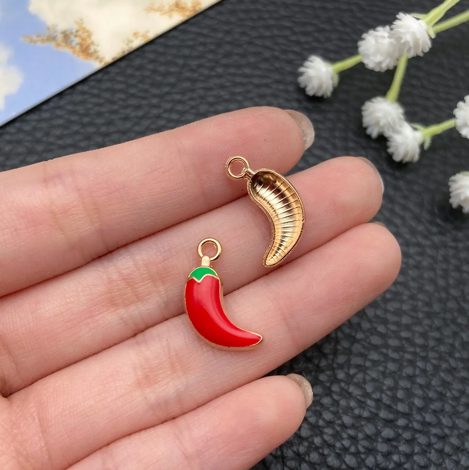 23379-J-红色滴油锌合金单面辣椒18x12x3mm-0