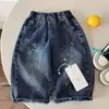 Calça comprida infantil, nova coleção outono 2026, unissex, design patchwork, corte solto, calça jeans estampada, calça infantil estilo coreano com estampa de estrelas