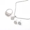 Conjunto de collar cuadrado de aleación brillante con incrustaciones de diamantes de lujo ligero para comercio exterior, pendientes cuadrados geométricos elegantes y con estilo