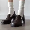 Zapatos de cuero de tacón alto para mujer 2026 Otoño nuevo estilo universitario británico retro punta cuadrada tacón grueso zapatos de vestir mocasines de slip-on