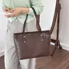 Moda Femenina Versátil Tejida de Gran Capacidad para el Cruce de Fronteras 2026 Bolso de Hombro Versátil para el Trabajo Bolso Tote Casual Elegante