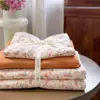 Estilo Pastoral Clase A Grado Materno e Infantil Doble Capa de Gasa 100% Algodón Puro Juego de Tres Piezas Juego de Cama de Tres Piezas Funda Nórdica Infantil Transmisión en Vivo
