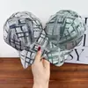 Gorra de Béisbol Estilo Retro Europeo y Americano para Mujer, Gorra de Pato de Color Claro, Sombrero de Visera Dura para Sombrear y Proteger del Sol en Exteriores, Sombrero Adelgazante para Hombre