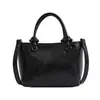Bolsa de Mão para Água para Deslocamento Feminina 2025 Nova Coleção Primavera Verão Moda Retrô Bolsa de Ombro Único Bolsa Feminina Versátil de Alta Qualidade
