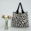 2023 Nova bolsa ins especial transfronteiriça bolsa de tricô bolsa de ombro com estampa de leopardo bolsa de mão bolsa tote de grande capacidade