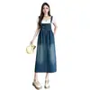 Foto Real de Falda con Tirantes de Mezclilla, Vestido de Largo Medio Adelgazante para Mujer, Estilo Casual Holgado Versátil en Negro, Azul Claro y Azul Oscuro
