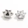 Pendientes de Botón con Patrón Floral Incrustado de Circonita de Aleación de Titanio para Mujer 2026 Nuevo Sentido de Alta Gama Sentido de Diseño de Nicho Pendiente Venta Cruzada Más Vendida