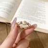Anel Decorativo Borboleta para Mulheres, Design de Nicho com Sensação de Alto Padrão, Anel Exagerado de Flor Pérola Esmaltada com Strass para o Dedo Indicador