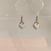 Pendientes de lujo ligeros y dulces con diseño de nicho y hebilla de oreja de alta gama, nuevos y elegantes pendientes de verano de moda 2024 para mujer.