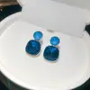 Brincos Quadrados com Cravação de Diamante Azul Estilo Novo 2026 para Mulheres, Brincos de Design Exclusivo, Brincos Simples da Moda Coreana, Versátil