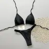 2026 Venda Quente Transfronteiriça Parceria Estilo Europeu e Americano Cor Sólida Sexy Decote Halter Biquíni Duas Peças Roupa de Banho para Férias na Praia