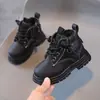 Nueva colección de invierno: botas cálidas clásicas Martin para niños pequeños, botas de cuero engrosado para niñas y botas de algodón antideslizantes con forro de felpa para niños