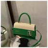 Bolso de Mano Cuadrado Pequeño Transfronterizo de Alto Valor Nuevo Otoño 2025 Moda Simple Versátil Moderno Bolso de Hombro Único Cruzado